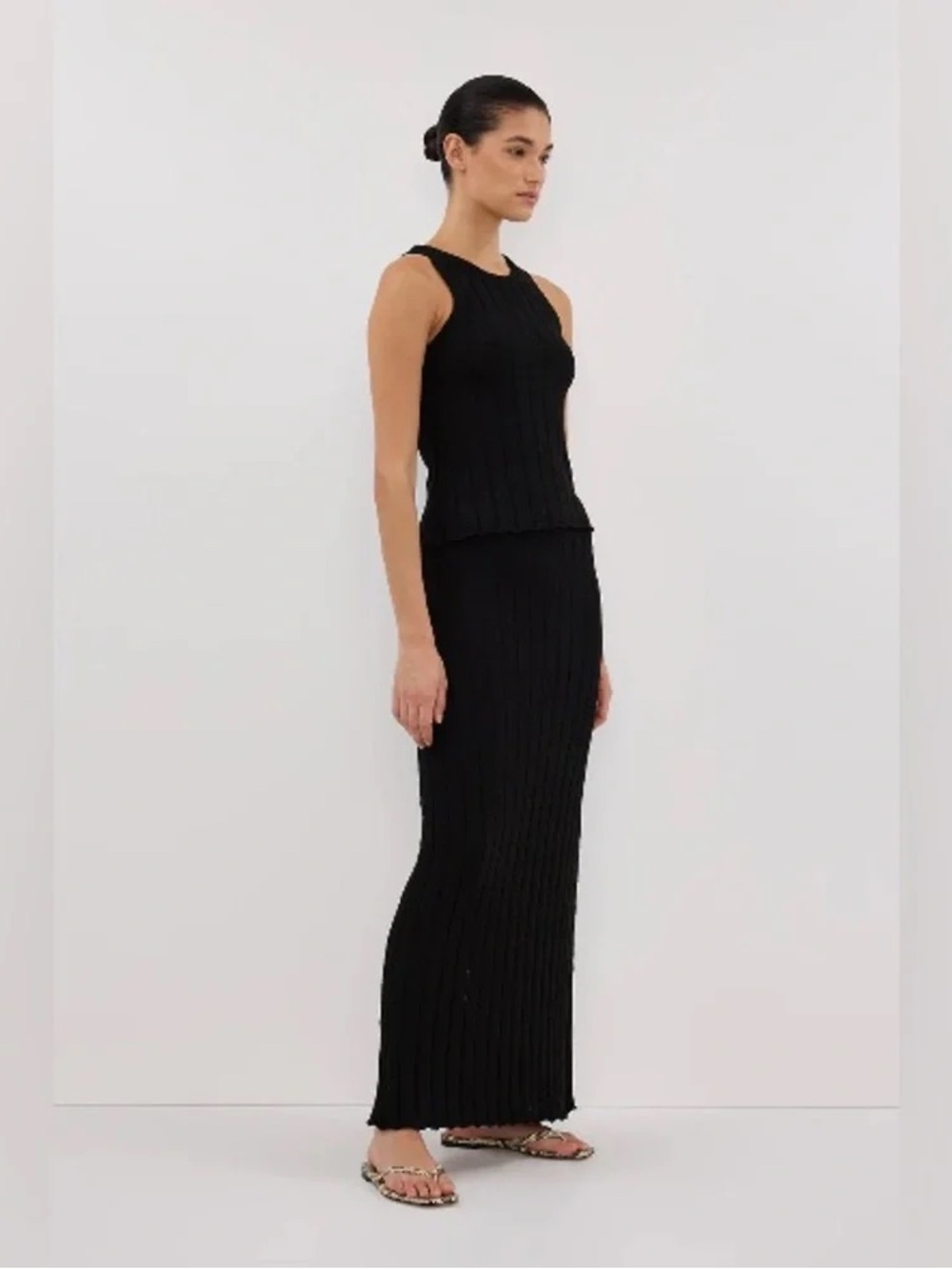 DISSH Rem Black Knit Midi Skirt - Small - Picture 8 of 9
